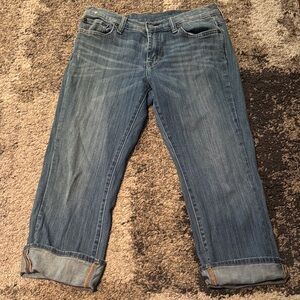 Classic Blue Women's Capri Jeans